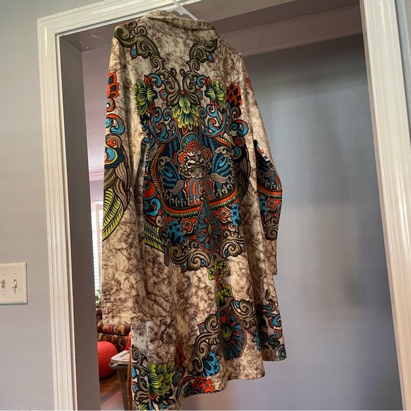 Women’s Radzoli XL multi-colored vibrant print cowl neck pullover - Picture 3 of 13